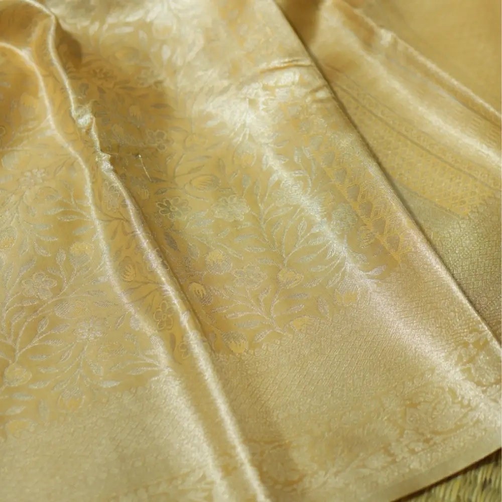 Classic Gold Tissue