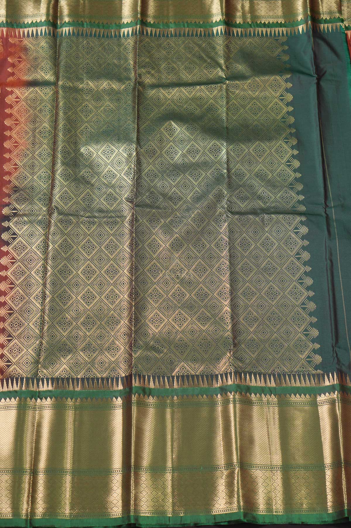 Temple Boarder Gadwal – Rust Orange with Emerald Green - Image 2