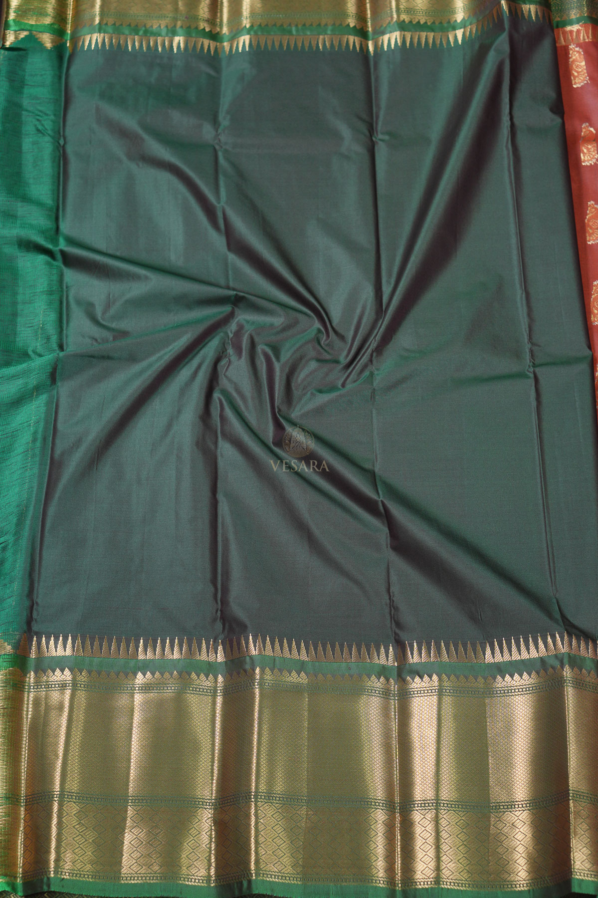 Temple Boarder Gadwal – Rust Orange with Emerald Green - Image 5
