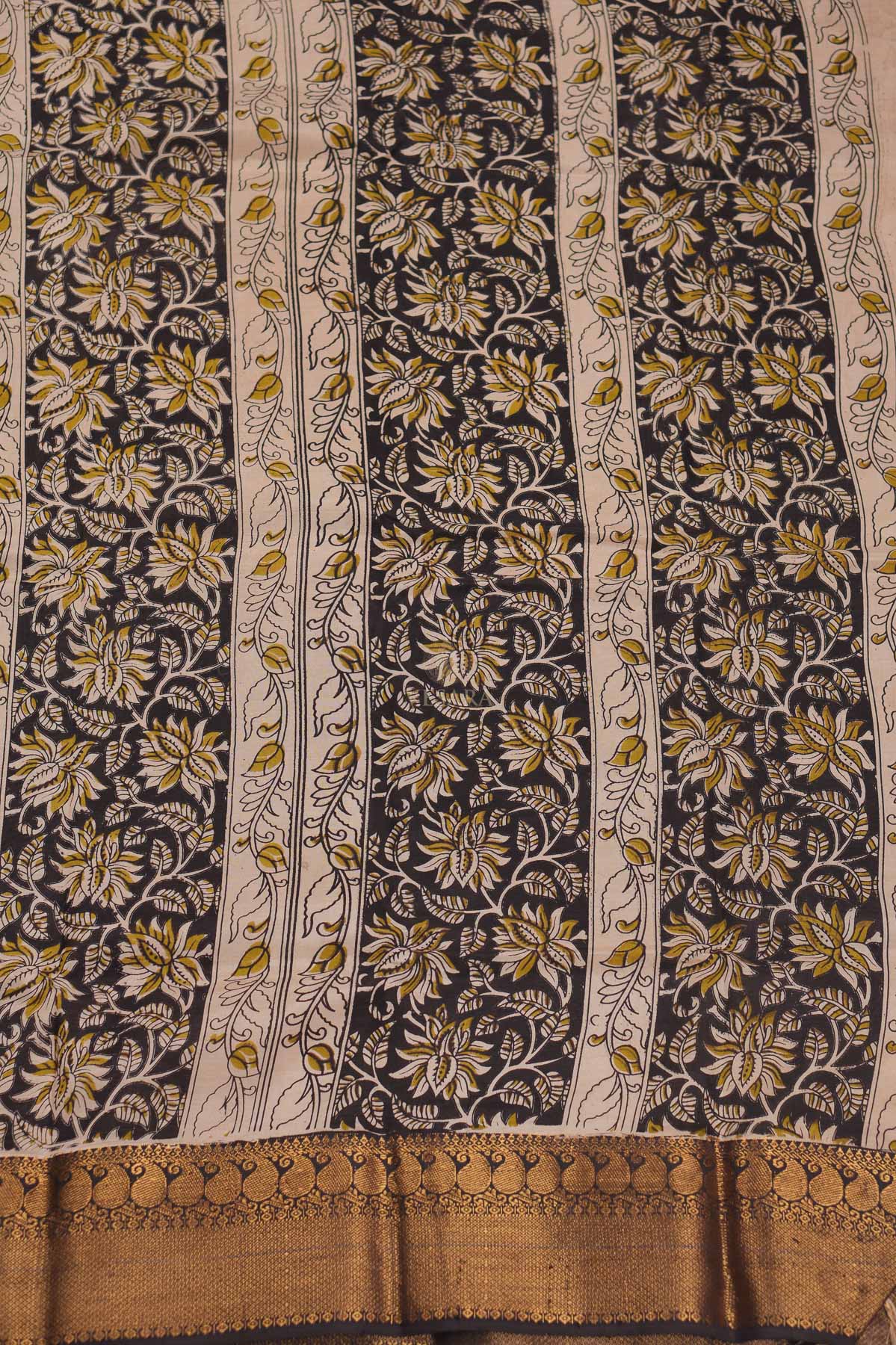 Viscose Kalamkari – Mehndi Green Handcrafted Art - Image 4